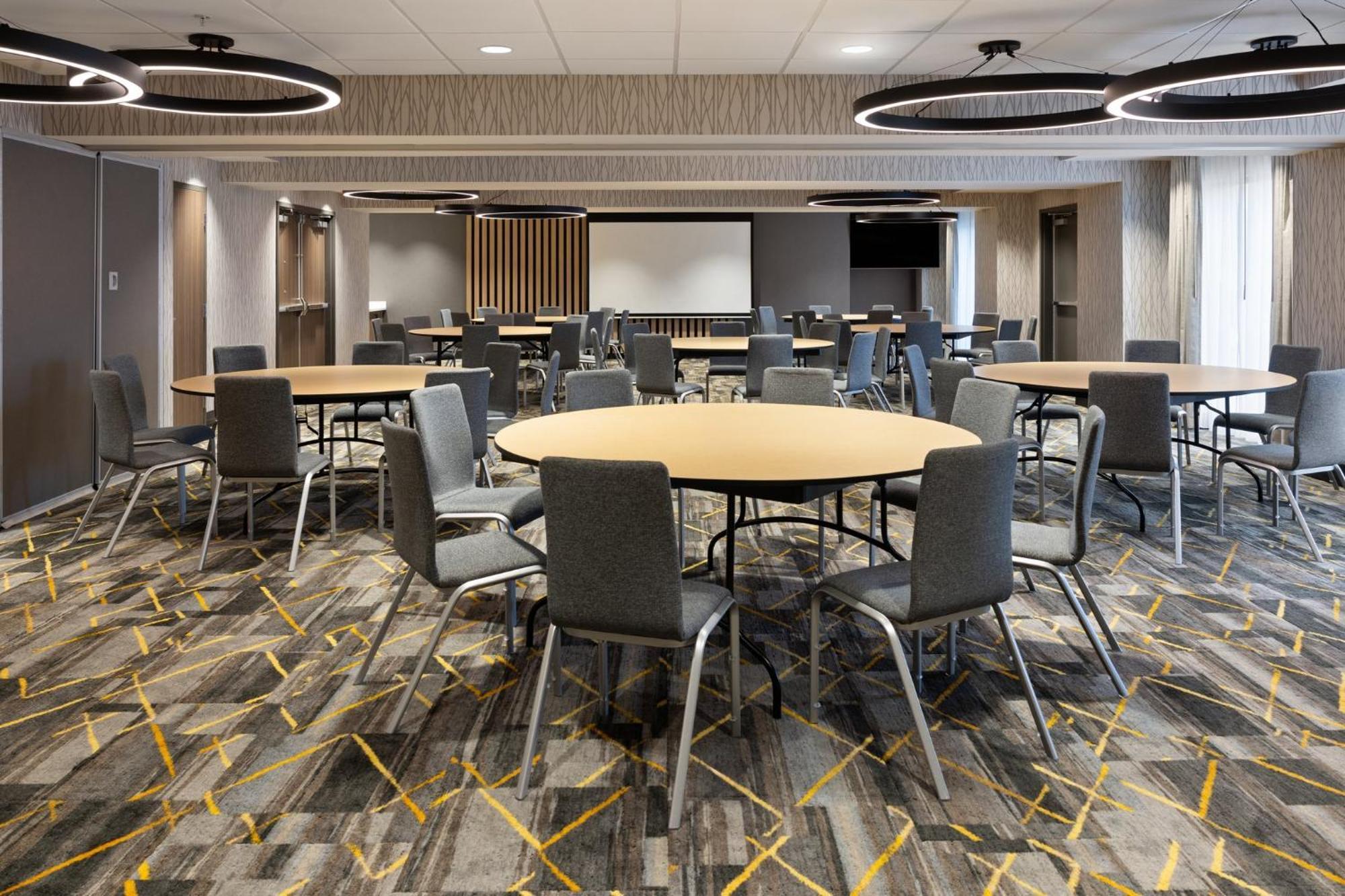 Holiday Inn & Suites Richmond West End, An Ihg Hotel Henrico Exterior photo